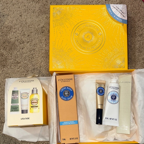L'OCCITANE Almond on the go and Shea Manixure Set Collection